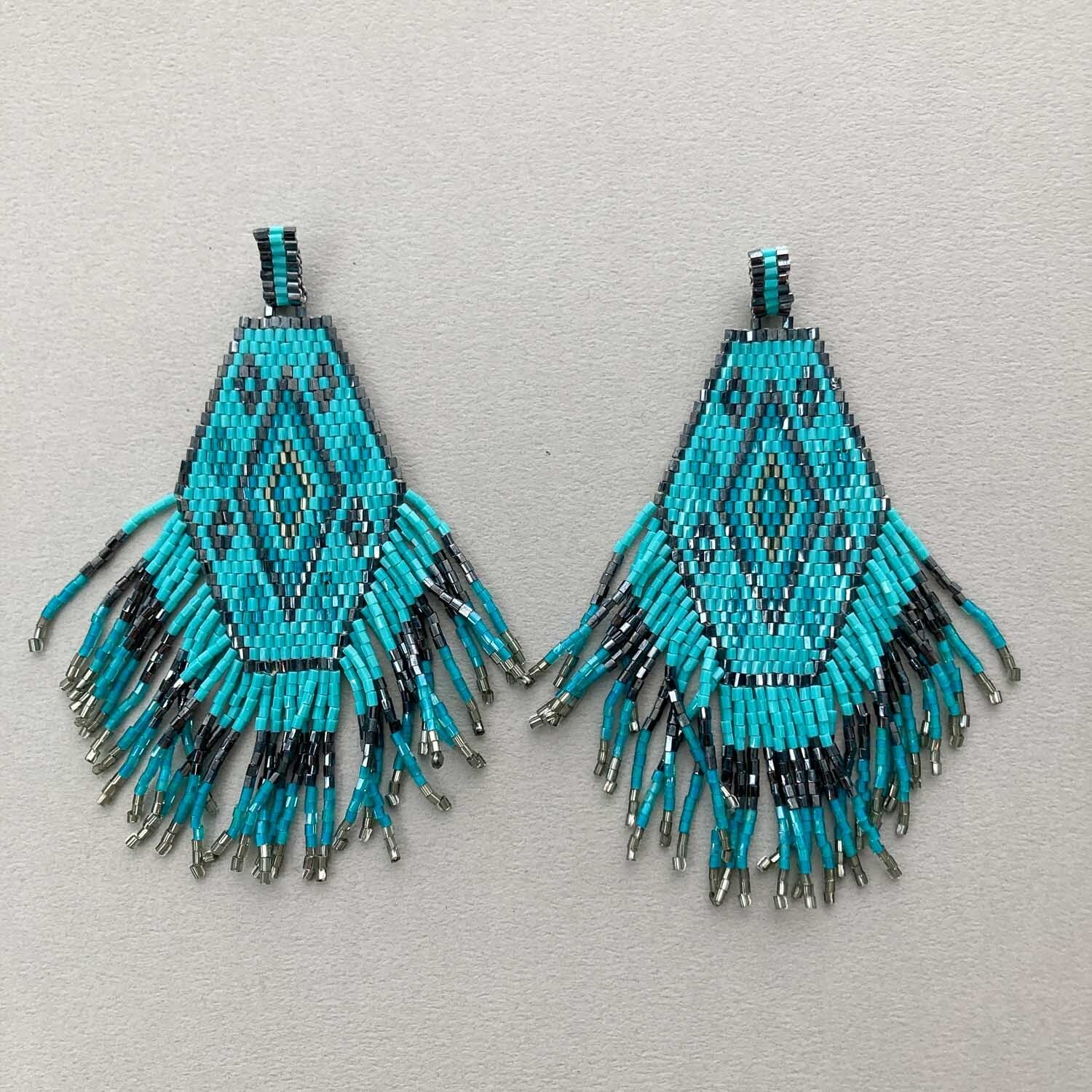 カラフル幾何学模様大ぶりビーズタッセル | Dua-アクセサリーパーツ