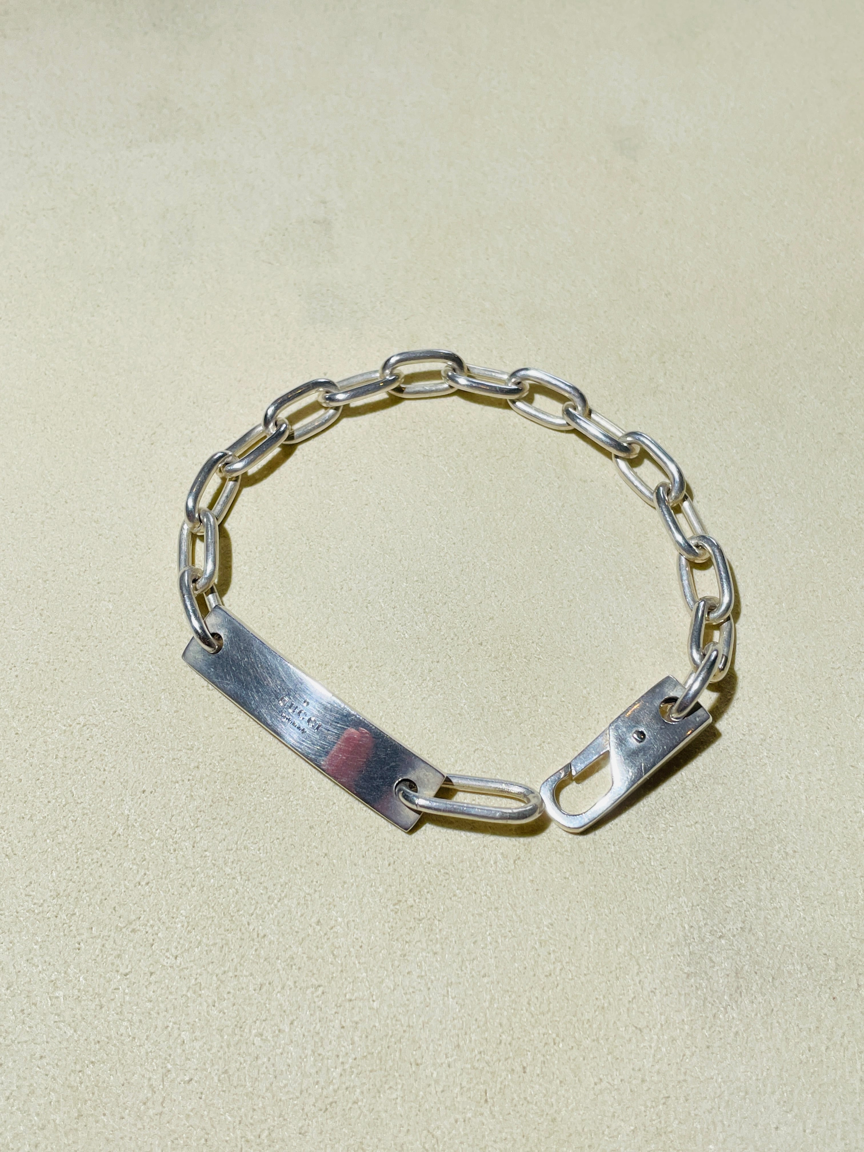 TENDER Co. テンダー バングル ブレスレット TENDER Co.（テンダー）のPlautus Face Wrist Torc Bangle