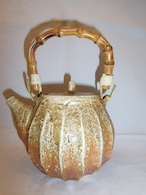 作家者の土瓶 porcelain teapot