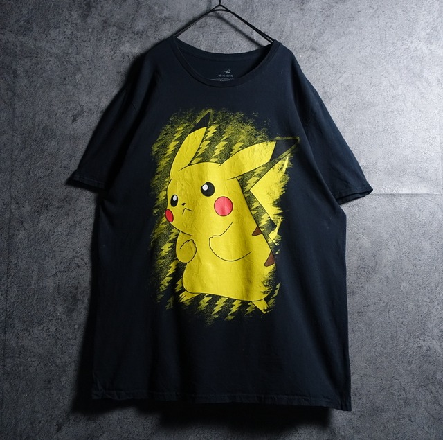 "Pokemon" Black Pikachu Print Design T-Shirt