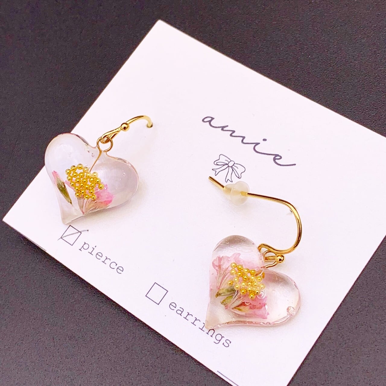 ガラスハートピアス | CARA handmade