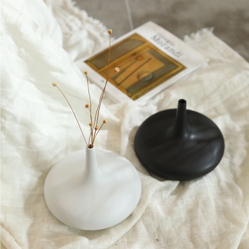 花瓶 フラワーベース しずく ドロップ 一輪挿し おしゃれ モダン 北欧 インテリア 雑貨 陶器 デザイン シンプル ミニマル