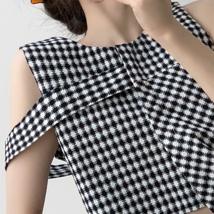 再入荷】チェック柄ノースリーブアシンメトリートップス | ROSE AURA