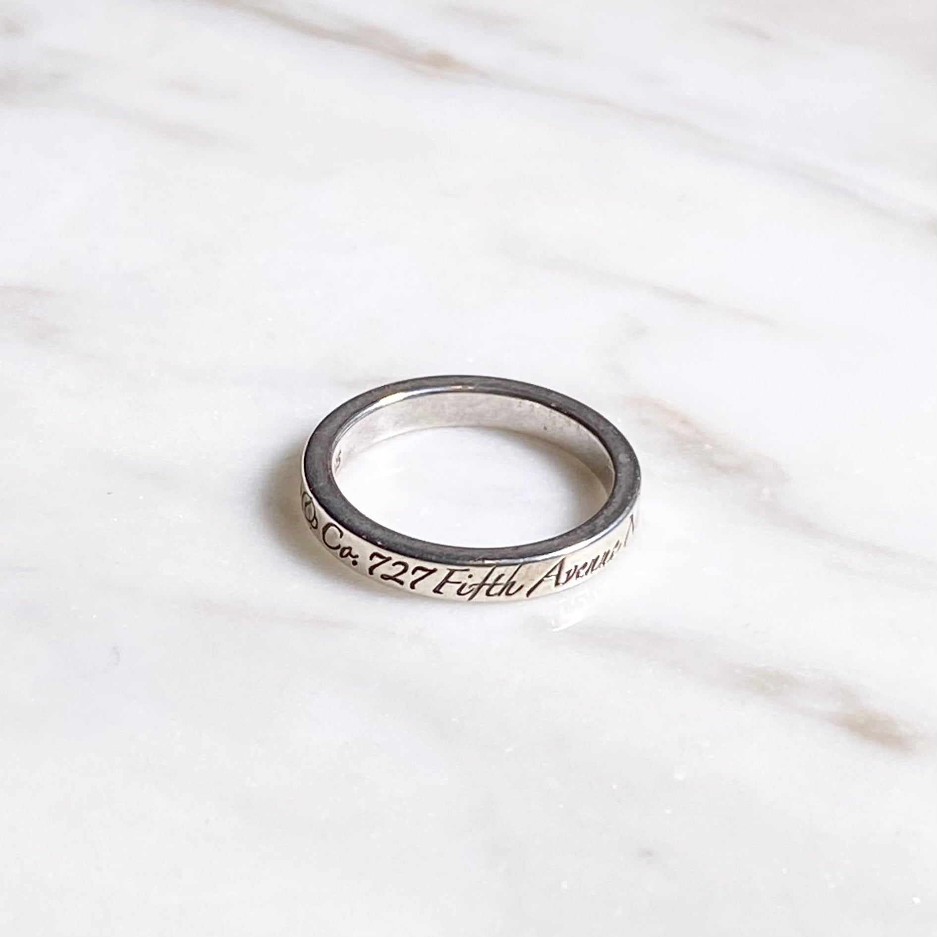 TIFFANY silver notes ring “727 fifth avenue” | NOIR ONLINE