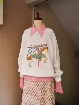 Vintage "Carousel Horse Graphic Sweatshirt"