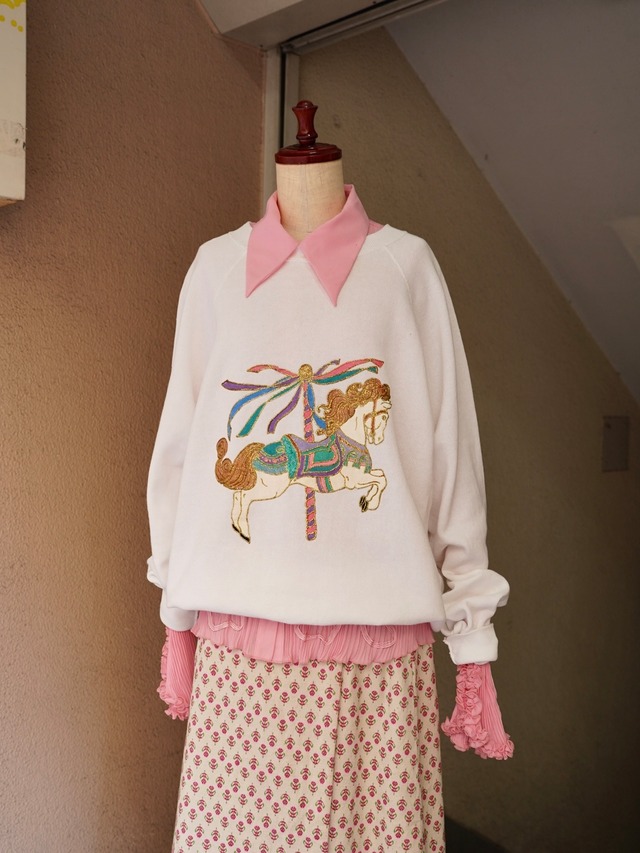 Vintage "Carousel Horse Graphic Sweatshirt"