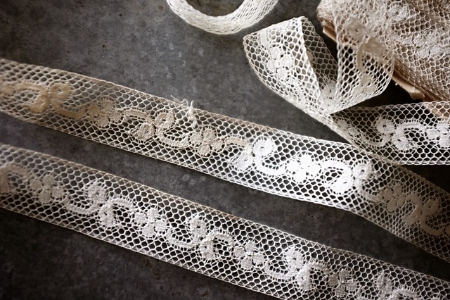 フランス 1900s セピアの蔓薔薇とアンティークレース 100x2.3c マリーヌ br100mn