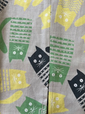 【新柄】オリジナル浴衣 モダンユカタ大110〜130cm 猫(帯:アカ)