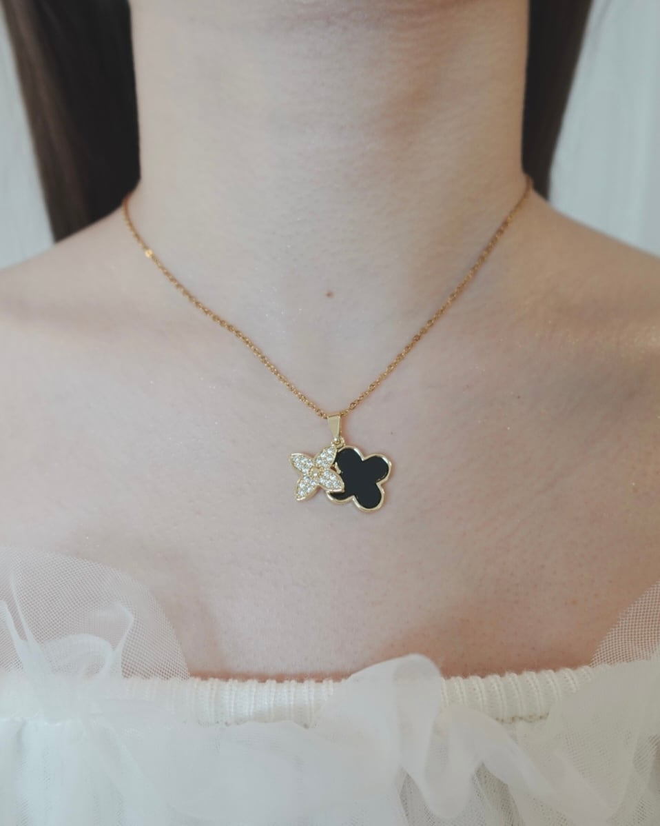 shell flower necklace | Lulu