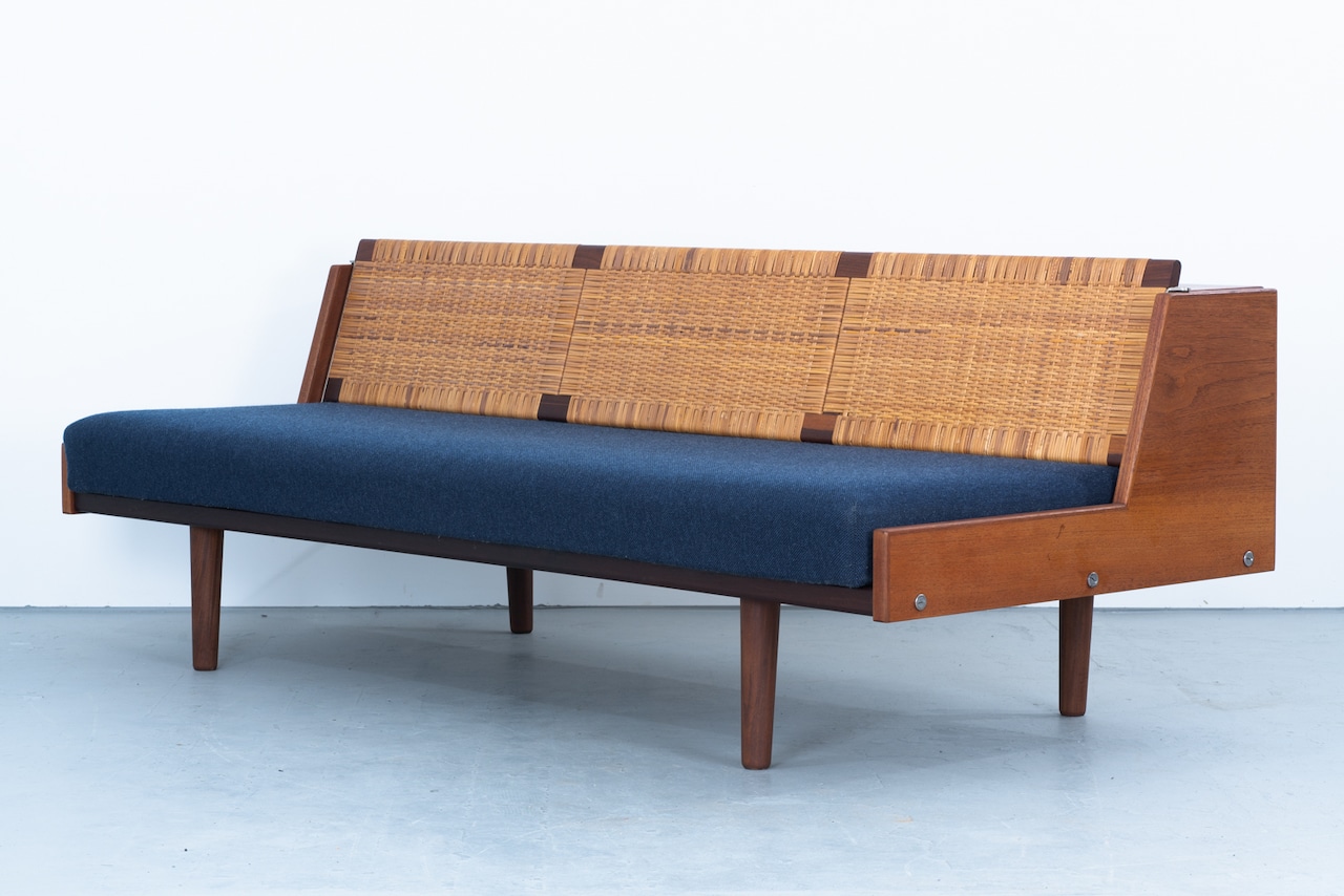 Hans J. Wegner | GE7 Daybed