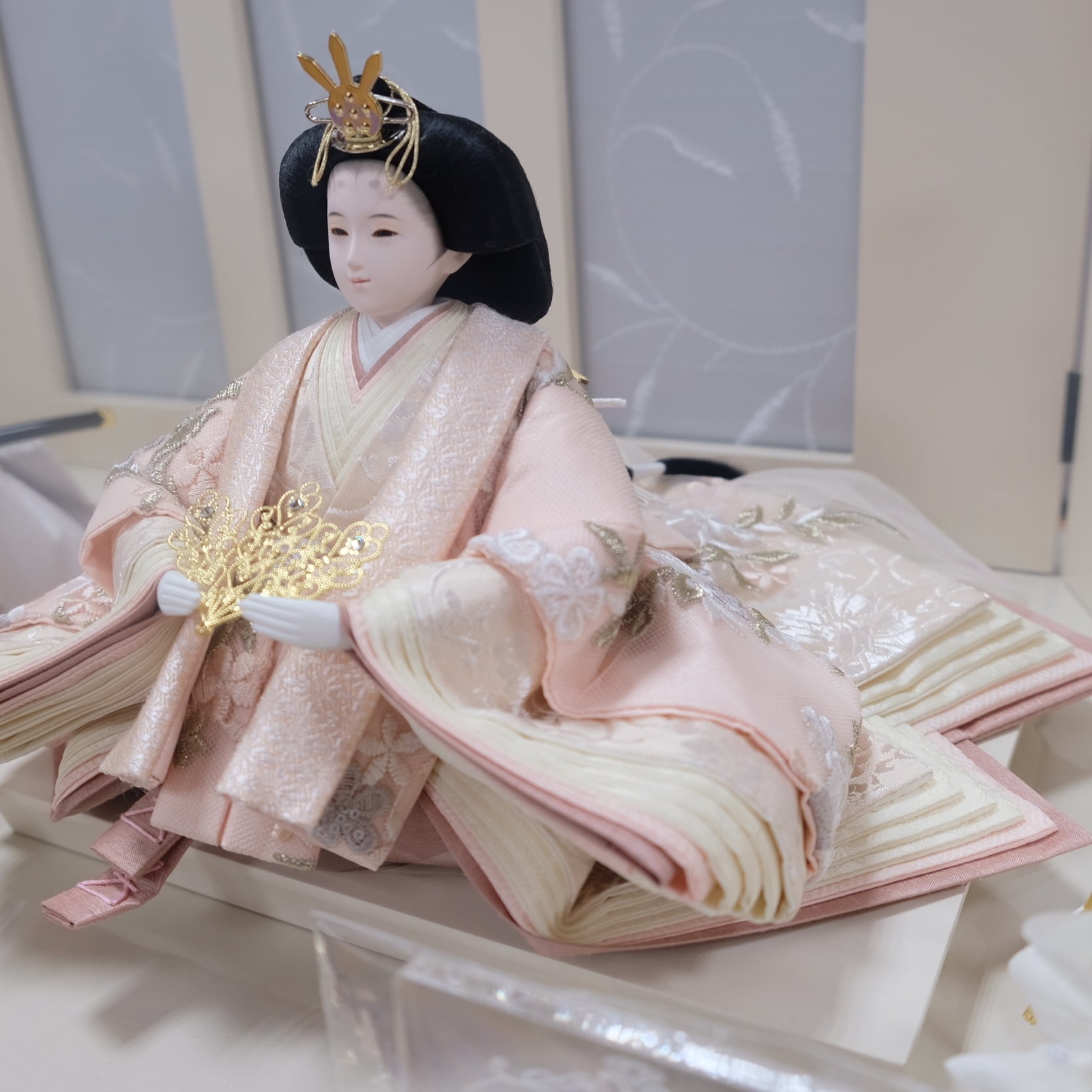 雛人形｜HINADOLL 新王飾り｜女の子 ｜桃の節句｜コンパクト｜久月正規