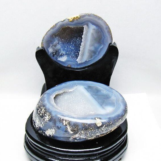 1.3Kg トレジャーメノウ アゲート ジオード 台座付属 一点物 175-1518