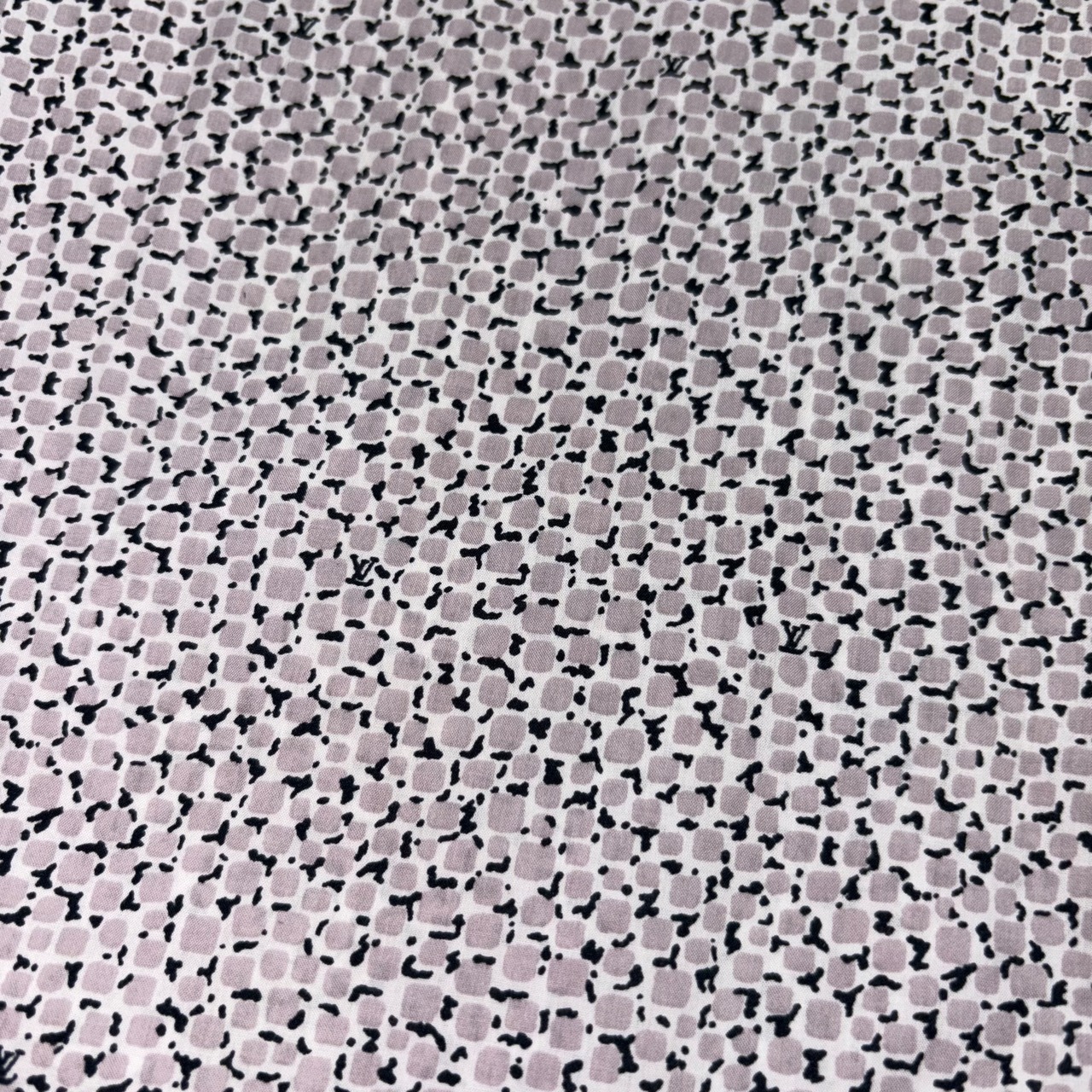 LOUIS VUITTON mosaic pattern shirt