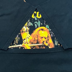 【GILDAN】ジェスロタル 2011年 ツアーTシャツ バンドTシャツ イラスト バックプリント ロックt Jethro Tull US古着 アメリカ古着