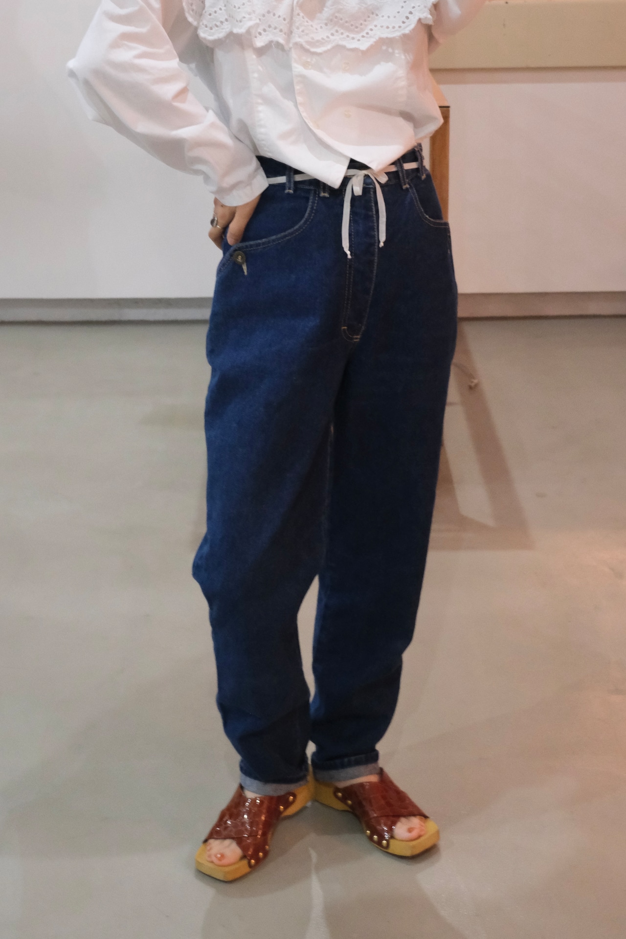 VERY NICE high waist tapered denim pants