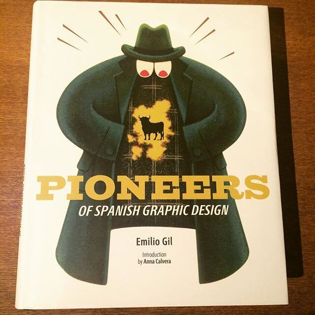デザインの本「Pioneers of Spanish Graphic Design」 - 画像1