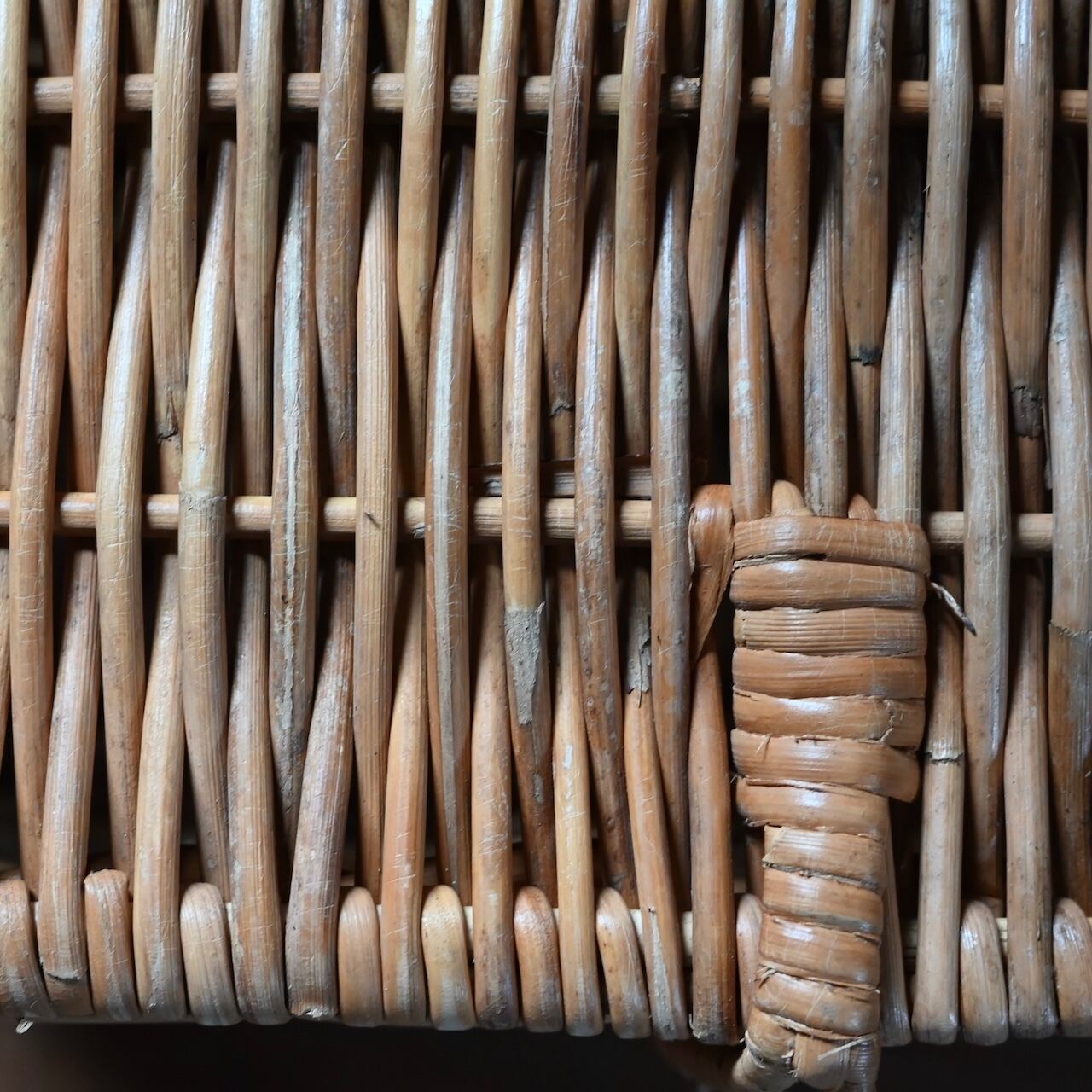 蓋付きスリムバスケットL〈ラタン・籐・カゴ・収納 〉111463 | 「TRILL