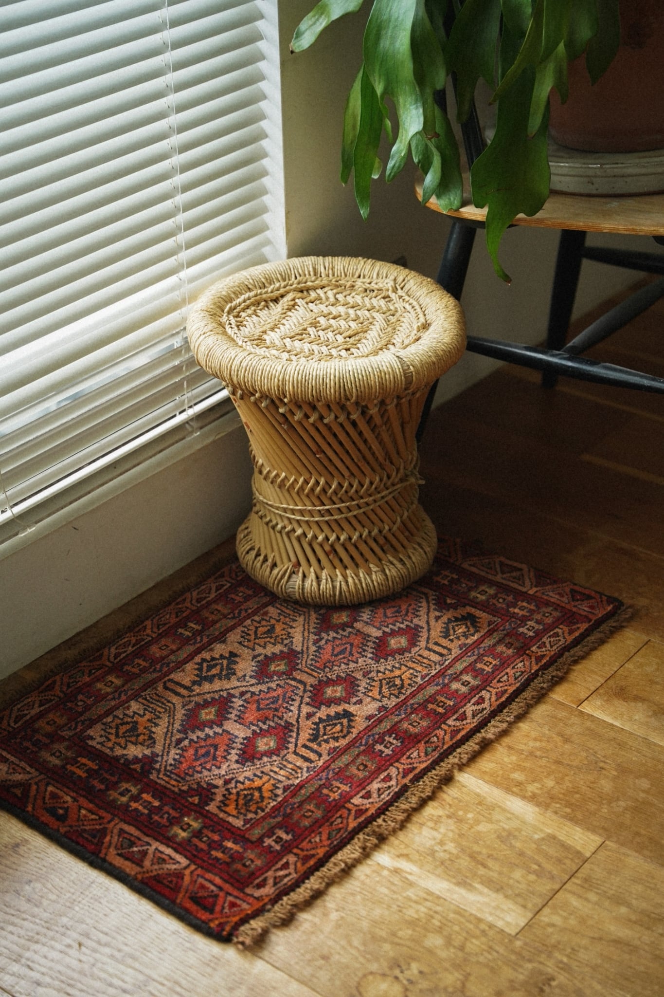 2470-Vintage Turkmen rug