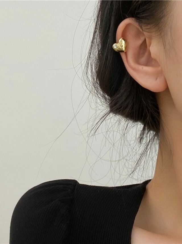 《即納》heart ear cuff