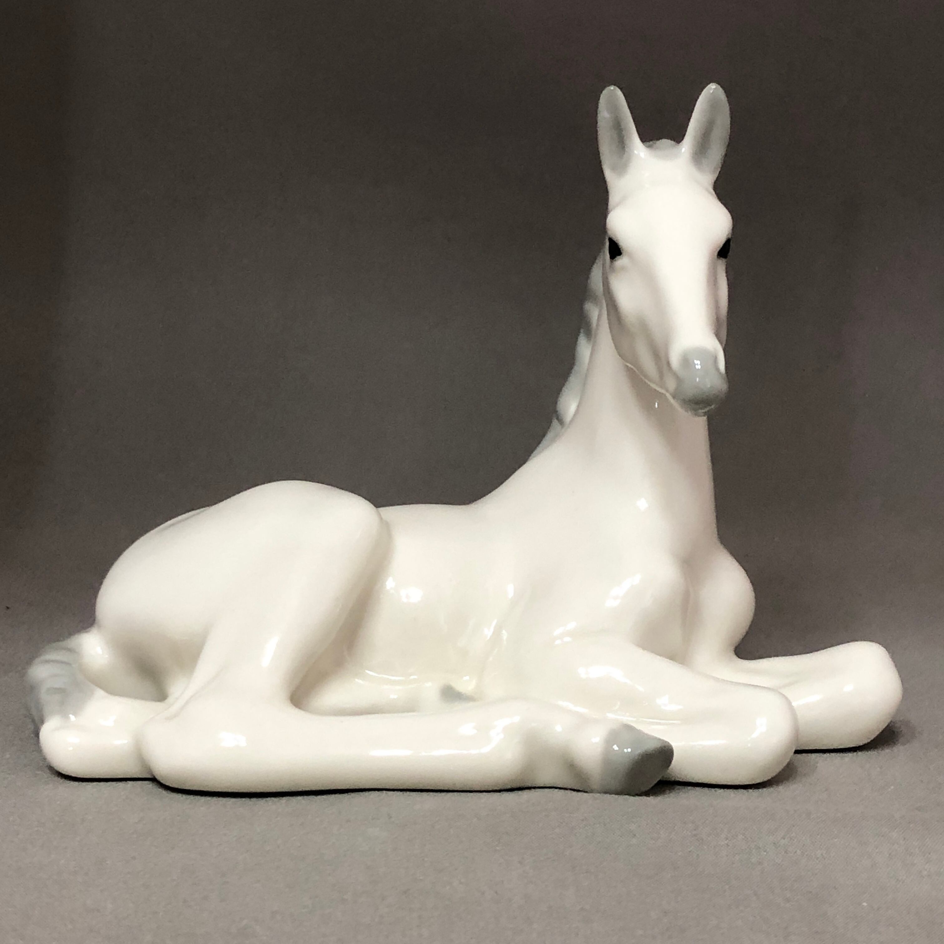 磁器　ロモノーフソ　白馬の置物　馬　インペリアルポーセリン　ビンテージ　希少品 新品 Imperial Porcelain インペリアルポーセリン ロモノーソフ 白馬