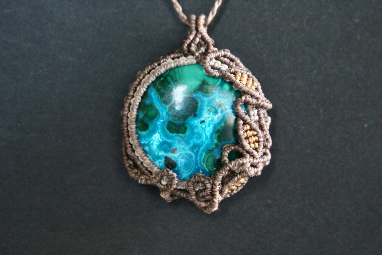 Chrysocolla malachite micro macrame pendant