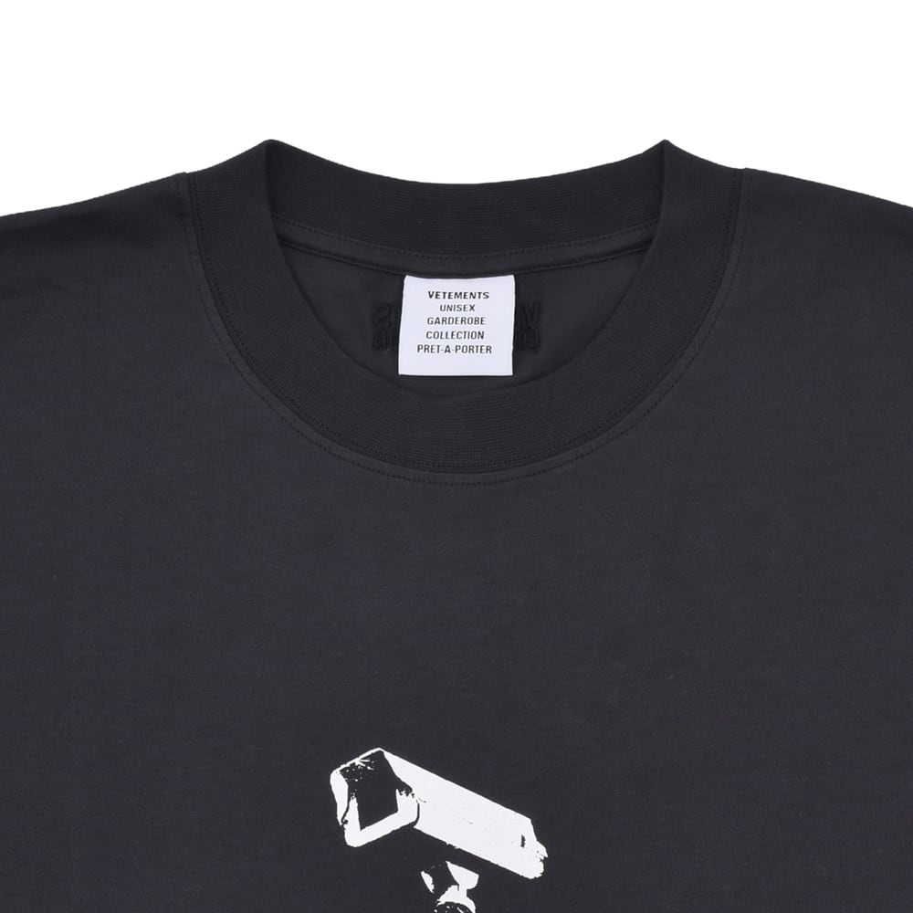 VETEMENTS】CCTV OVERSIZED T-SHIRT | AYIN