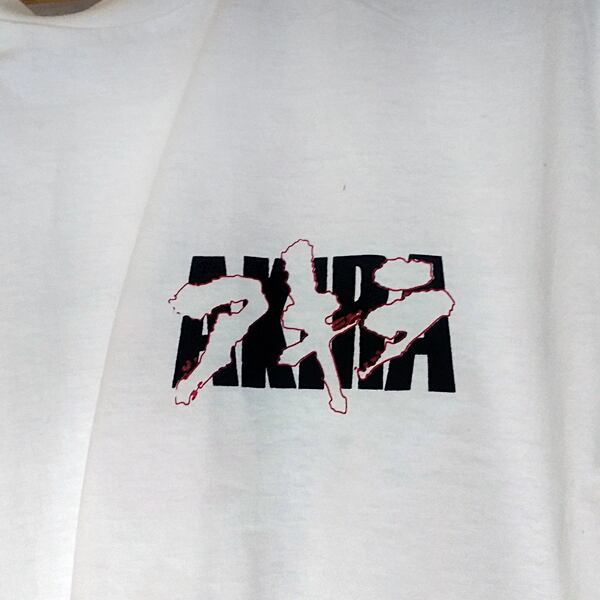 AKIRA、カプセル 半袖白色 Tシャツ 選べる6サイズ S,M,L,XL,XXL,XXXL