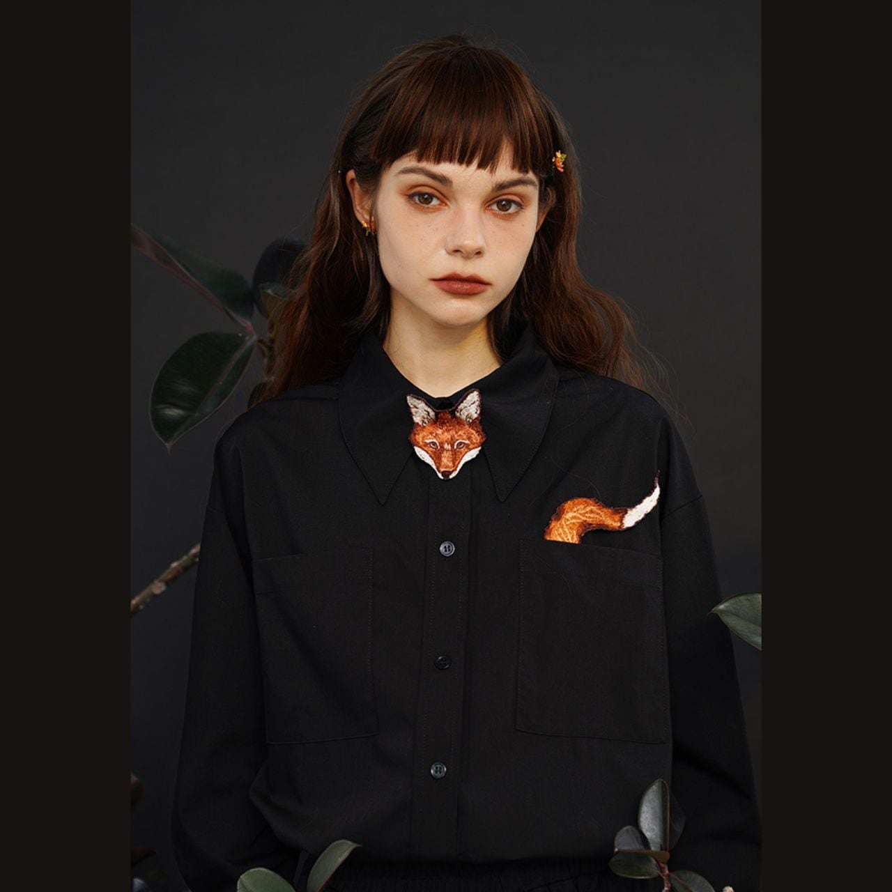 【新品・未開封】「BABYL REQUIEMTシャツ+子狐根付け【大阪】 キツネのかくれんぼ 頭隠してしっぽ隠さず、キツネは隠れたつもり