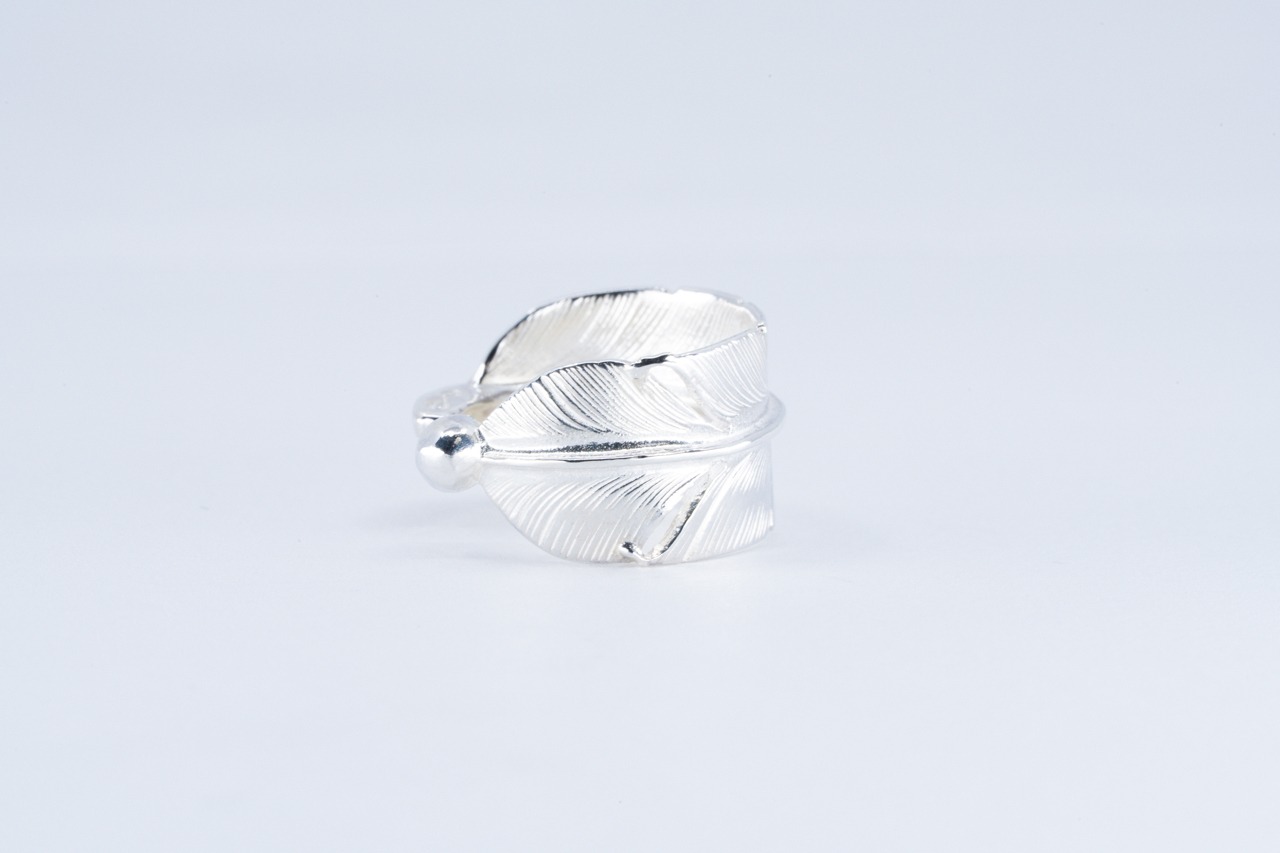PI-031  Feather Ear cuff