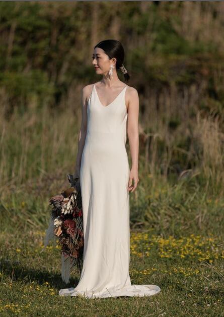 フランス風 ドレス クレープ生地 ワンピース ミニトレーン Vネック  