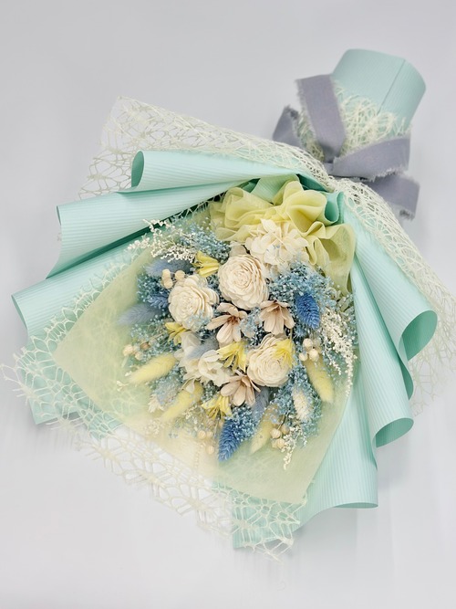 20.ドライフラワー花束（いろどり/水色・淡い黄色・白色）　□Mサイズ　【数量限定商品】 画像