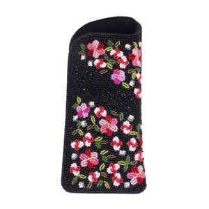 ビーズ刺繍メガネケース（#081 黒 パープル赤花柄）