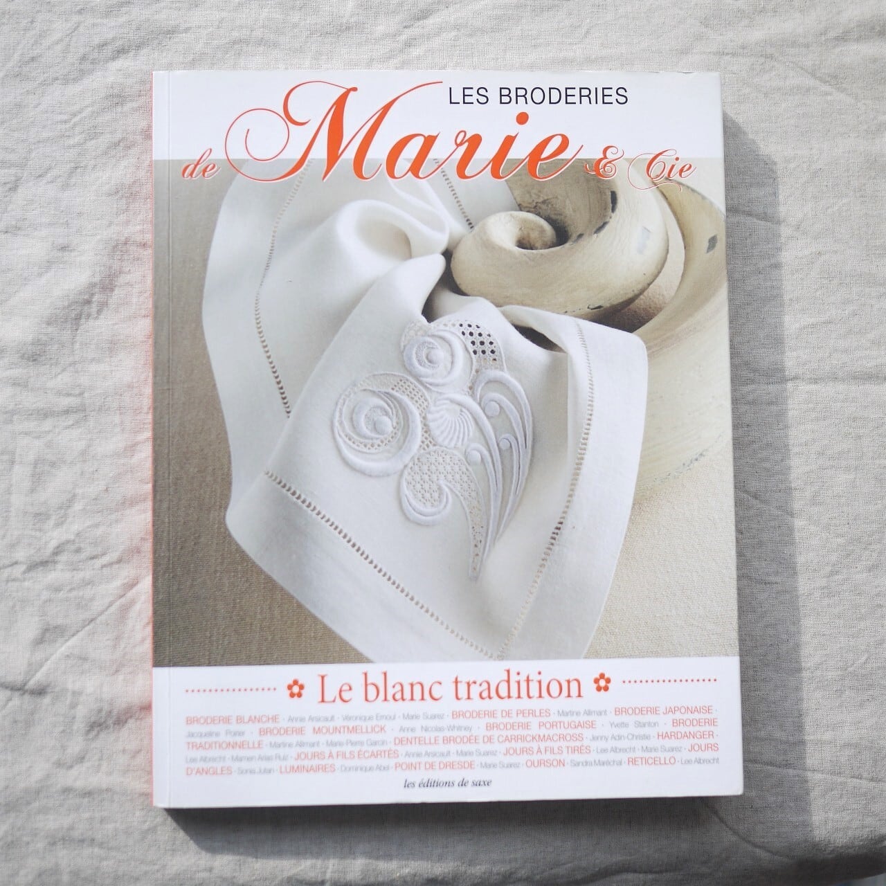 LES BRODERIES de MARIE&CIE 白糸刺繍