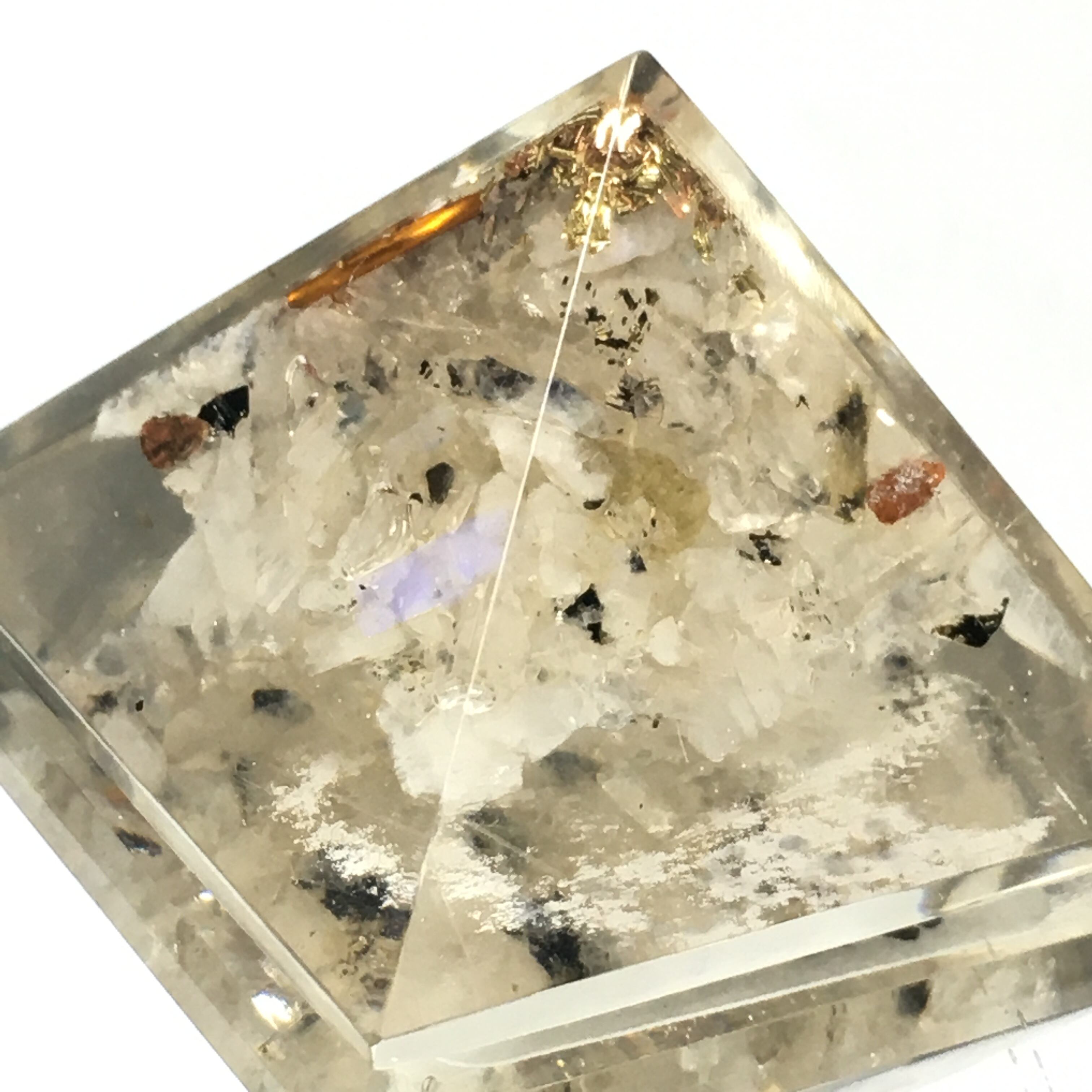 置物》オルゴナイト 天然石ペグマタイトムーンストーン レイキマントラ  