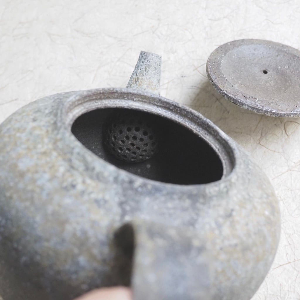 土本訓寛・久美子/焼締陰刻 後手 急須