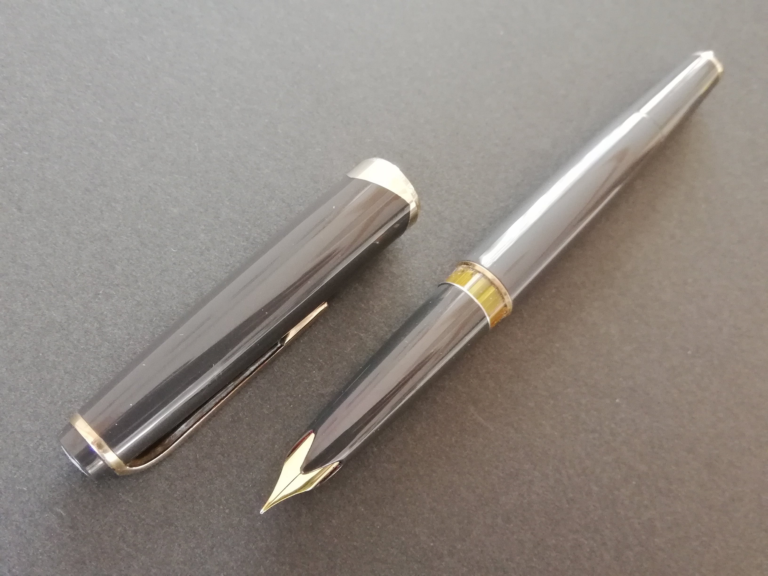 60s モンブラン マイスターシュテュック Ｎｏ １２ グレー MONTBLANC