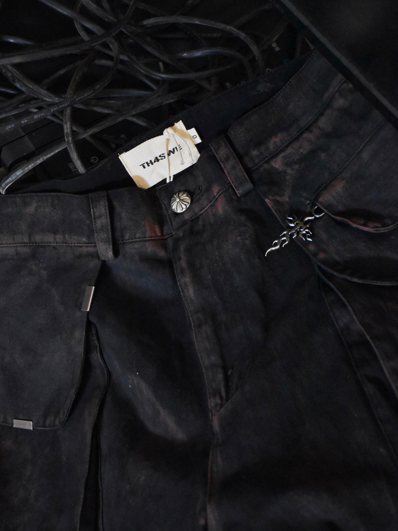 【TH4SWE】Rust Dyed Multi Pocket Flare Cargo Pants
