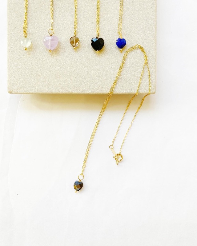 大人も気軽につけられる♡ハートネックレス