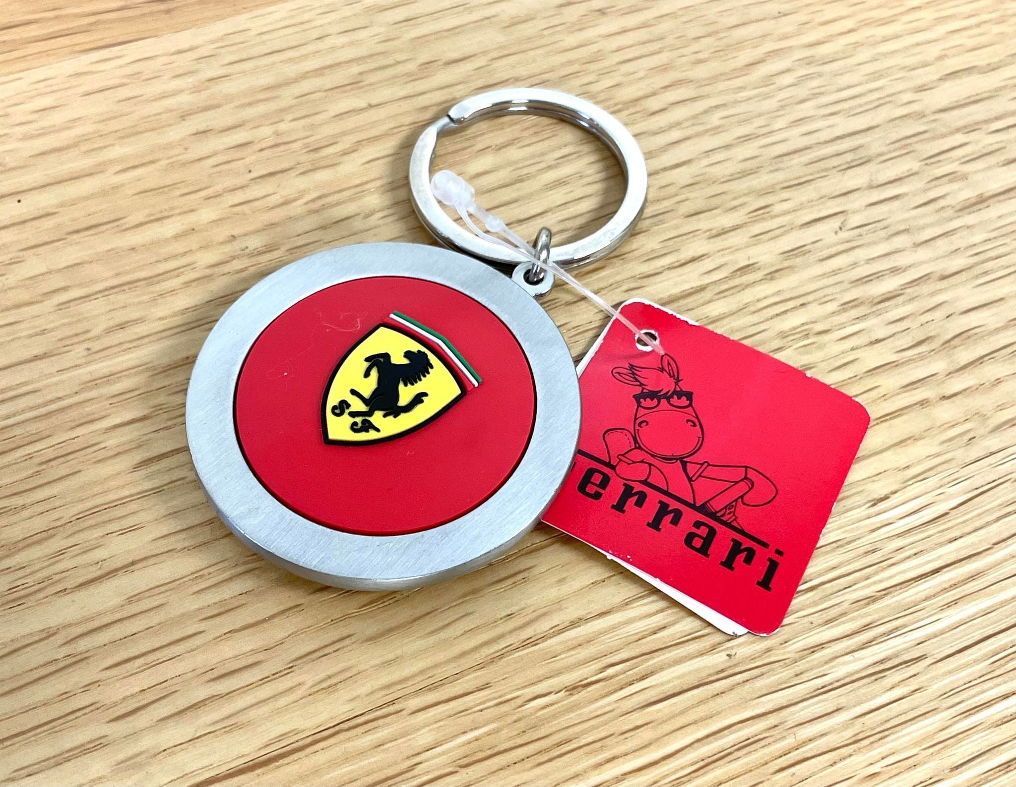 フェラーリ　ポルシェノベルティー、ベントレーキーホルダー￼セット フェラーリ ポルシェノベルティー、ベントレーキーホルダーセット