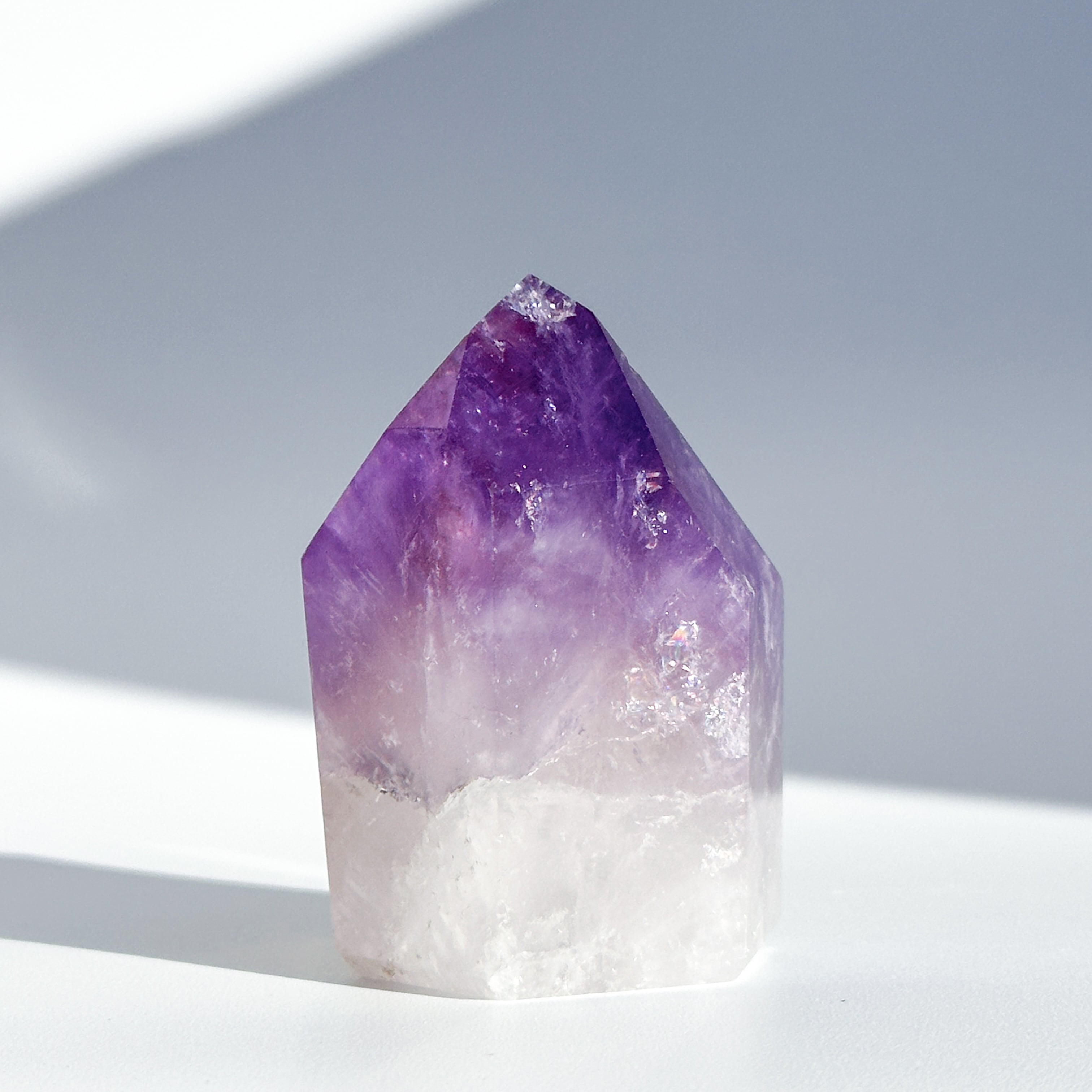 アメジストタワー Amazon.co.jp: WUYOUSHI 1個 ドリームアメジスト 天然クリスタル