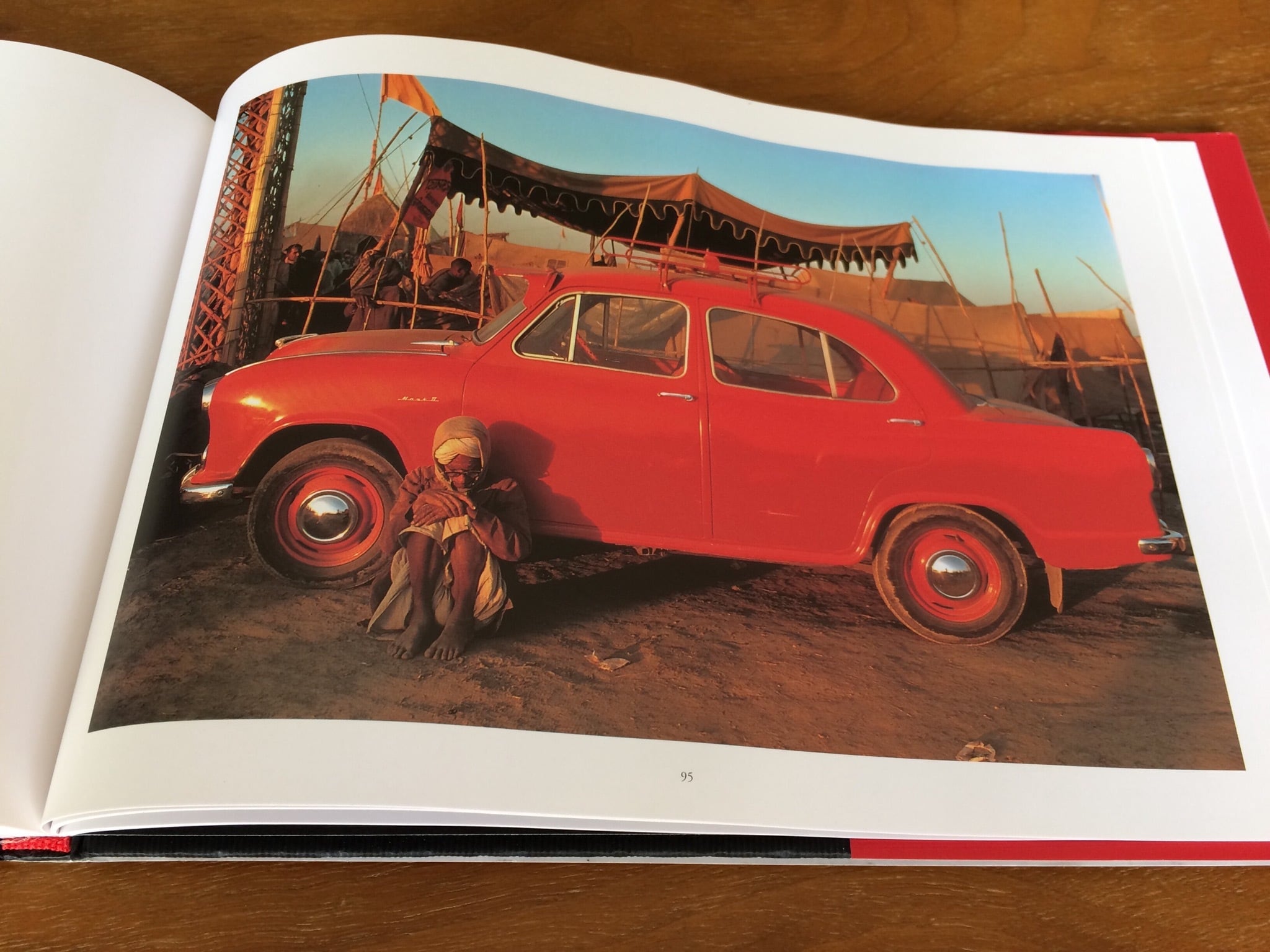 A Way Into India / Raghubir Singh / ラグビール(ラフバー)・シン | Photobooks on the Road | 雑貨屋みたいな洋書屋さん A Way Into India / Raghubir Singh / ラグビール(ラフバー)・シン | Photobooks on the Road | 雑貨屋みたいな洋書屋さん