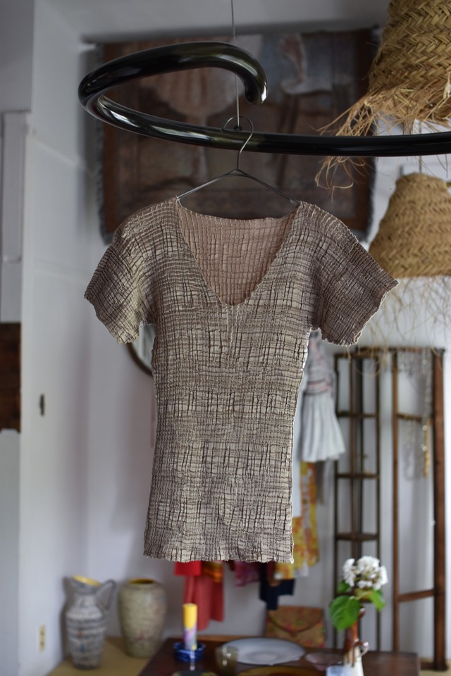 1990s Vneck pleats reversible top