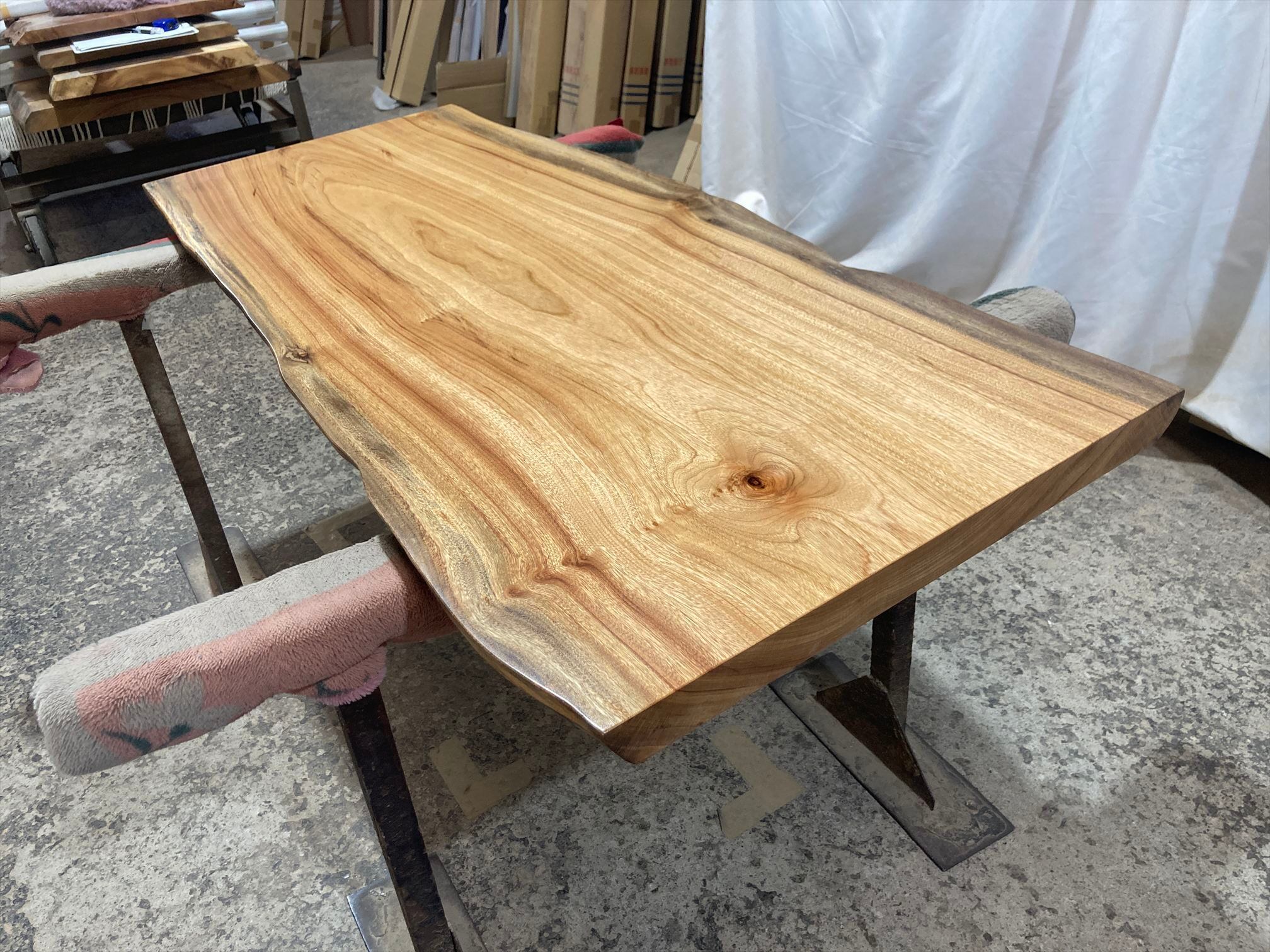 クス9026 楠 一枚板無垢材 1480x620‐510x50mm ダイニングテーブル ロー