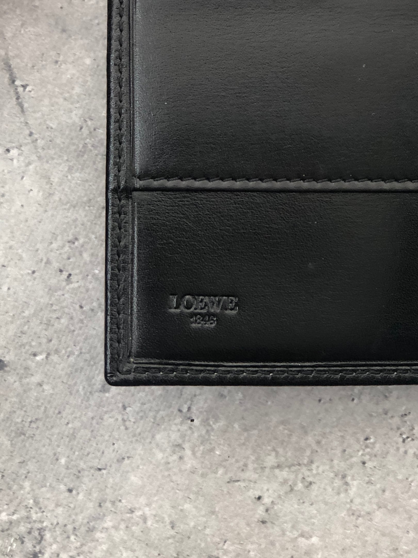 LOEWE ロエベ アナグラム 財布 ブラック レザー 三つ折り vintage