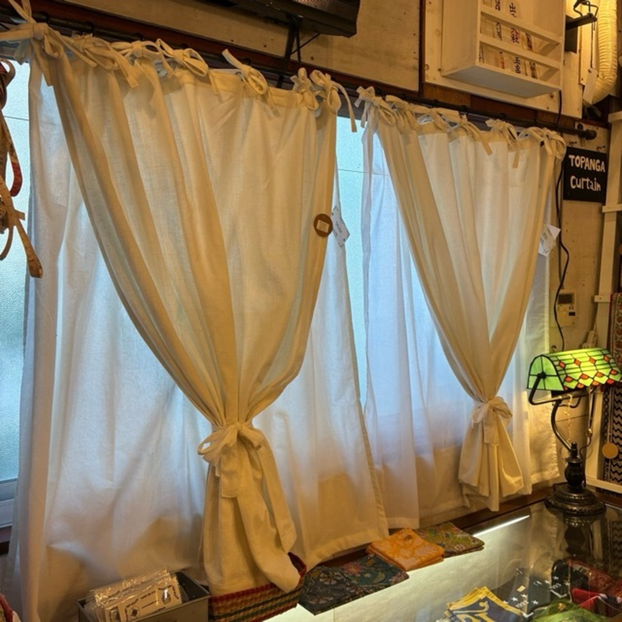 TOPANGA Homefurnishing India Cotton Voile Black Pinstripe curtain　インド　コットンボイルブラックピンストライプカーテン　110×180cm　ホワイト　白　ブラック　黒　綿　ナチュラル　腰高窓　レースカーテン　薄手　カーテンポール　暖簾