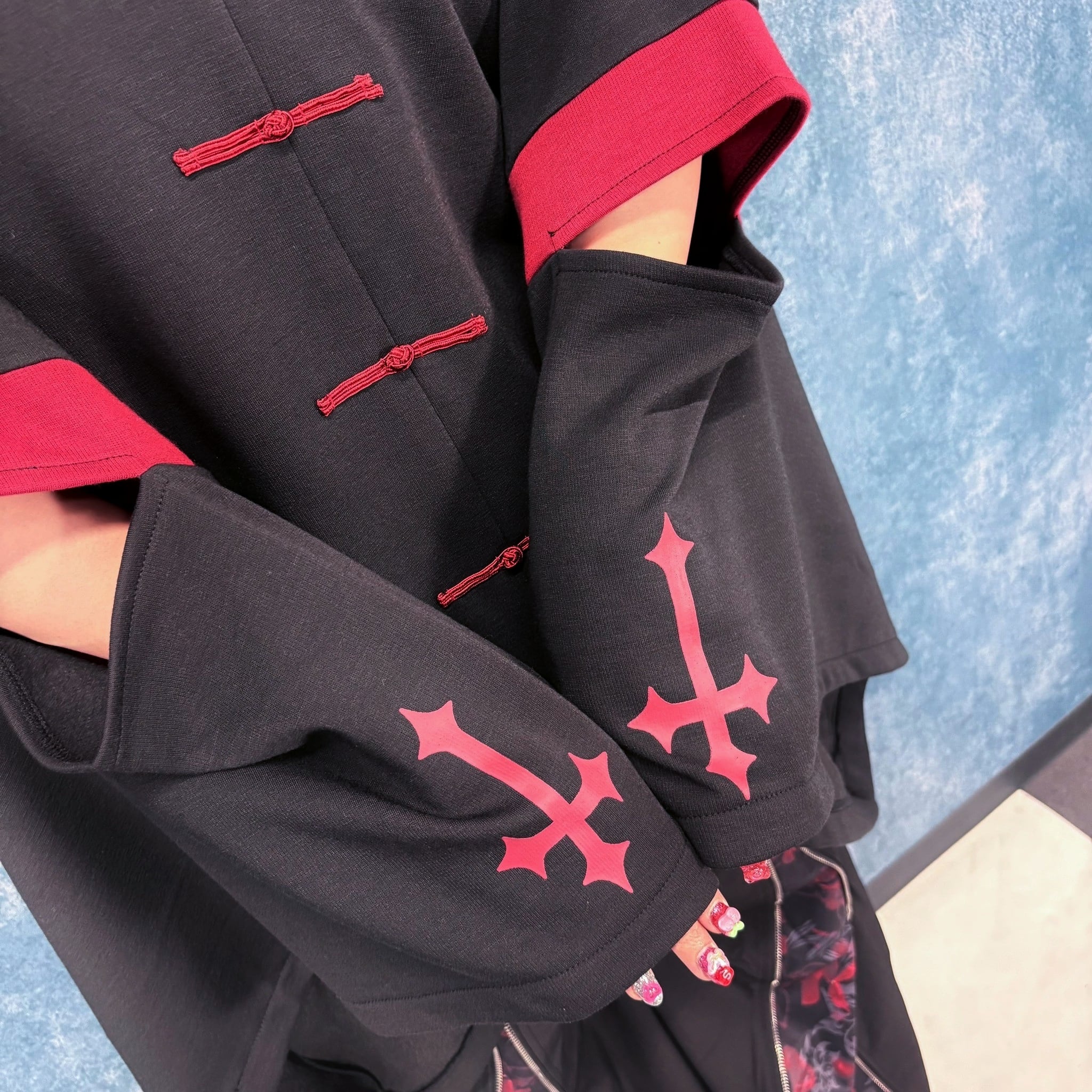 高品質CHINA GOTHIC 着物袖HOODIE 12/26日目玉大特価60%OFF新作》冬用高品質 CHINA GOTHIC 着物風袖