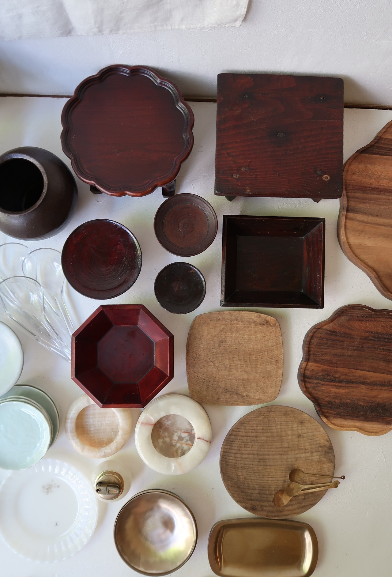 練乳のような白いプレート