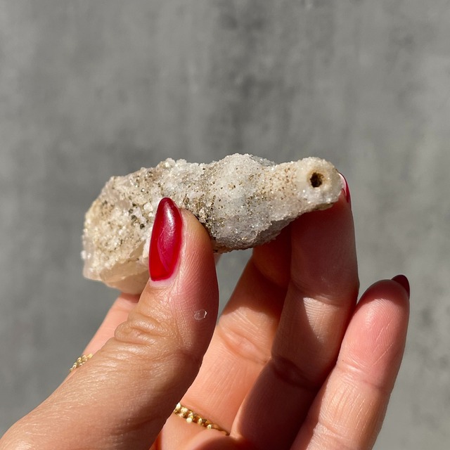 ① レソト大国（レストゥ）アルバーツ山産【カルサイト×ドゥルージークォーツ共生】鉱物 天然石 パワーストーン