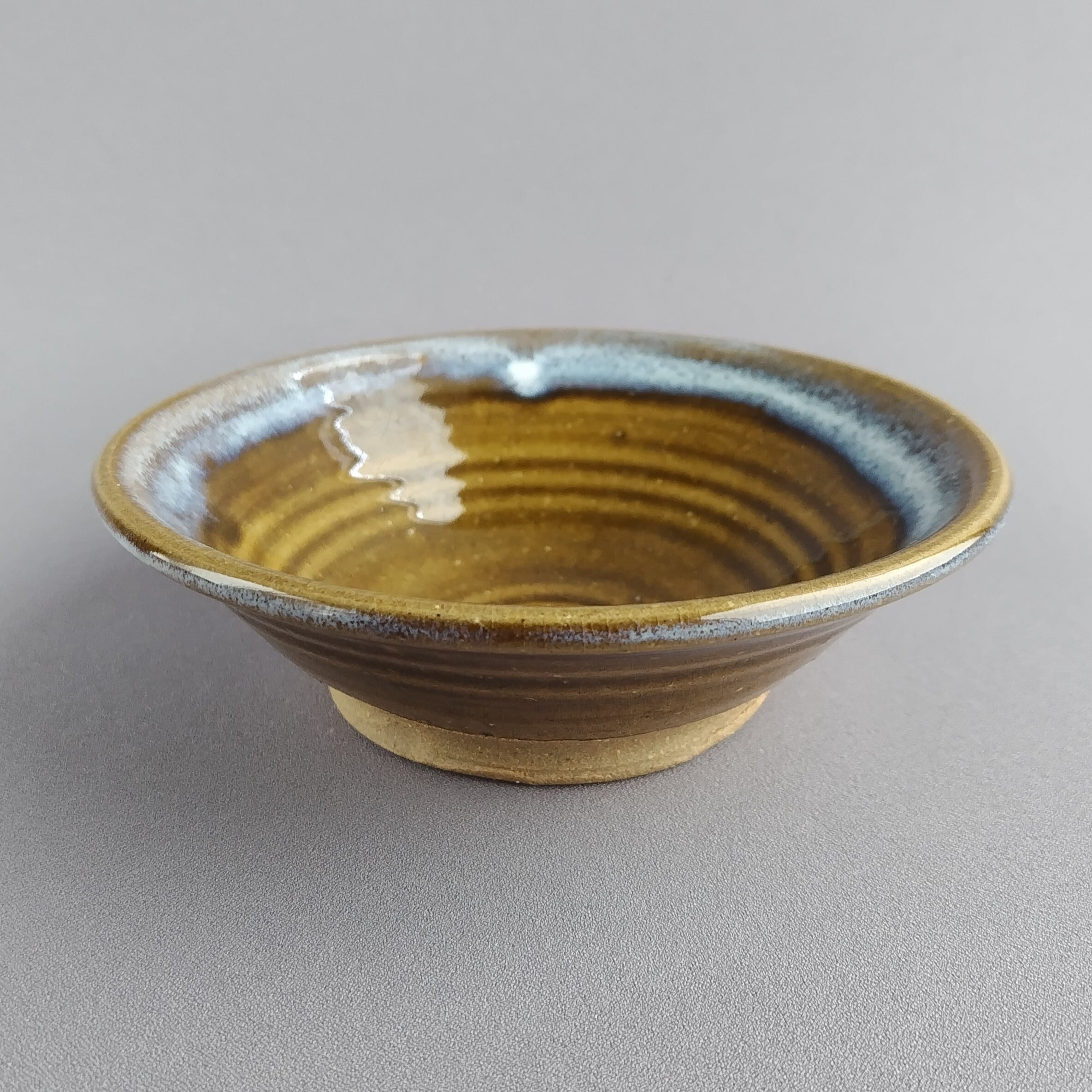 鉢 飴釉 白萩釉 【商品番号：00503】 | やきもの實陶（さねとう）