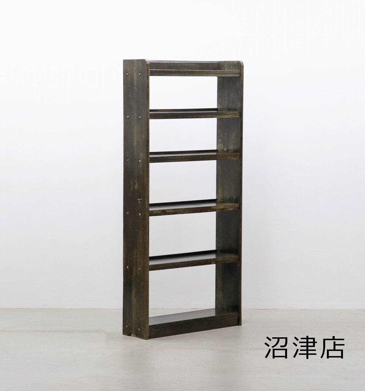 【沼津店】 レトロ ラワン材 本棚 シェルフ 飾り棚 ラック 書庫 収納 ヴィンテ ージ RCI25209